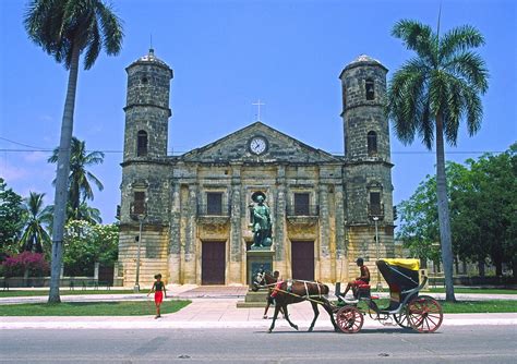 Cardenas, Cuba Weather This Week. Cardenas, Cuba weather forecasted for the next 10 days will have maximum temperature of 34°c / 93°f on Sun 30. Min temperature will be 22°c / 72°f on Thu 20. Most precipitation falling will be 19.80 mm / 0.78 inch on Tue 25. Windiest day is expected to see wind of up to 31 kmph / 19 mph on Wed 19.